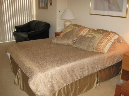 Ilikai Marina studio.